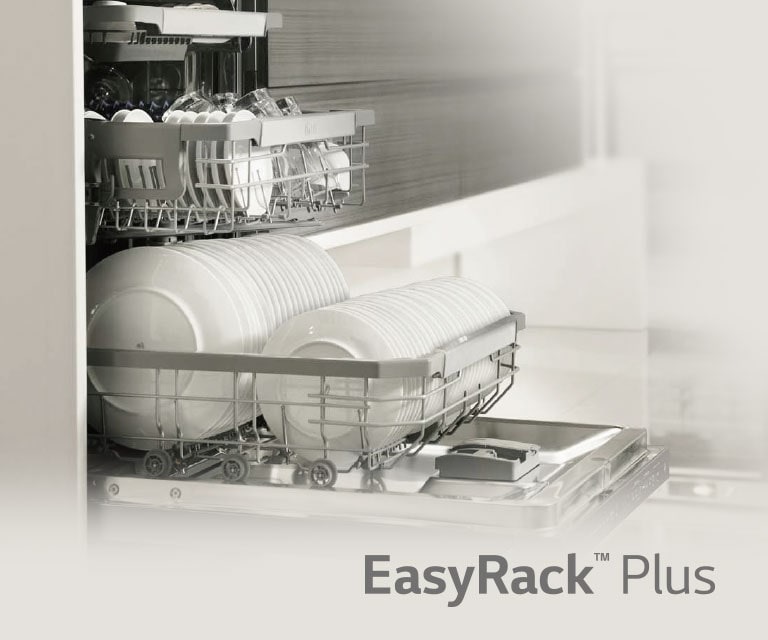 dw-built-in-quadwash-steam-04-1-easy-rack-plus-mobile